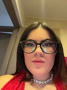 Snapshot of Valenhill@xh chatting on August 6, 2026, 4:13 pm Valenhillxh online show from August 6, 2026, 4:13 pm