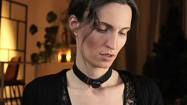 yulladao online show from November 27, 2025, 5:13 pm