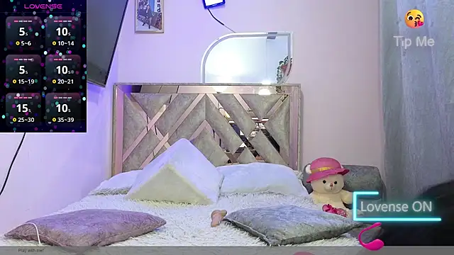 Mariana collins99 online show from November 4, 2025, 3:32 am