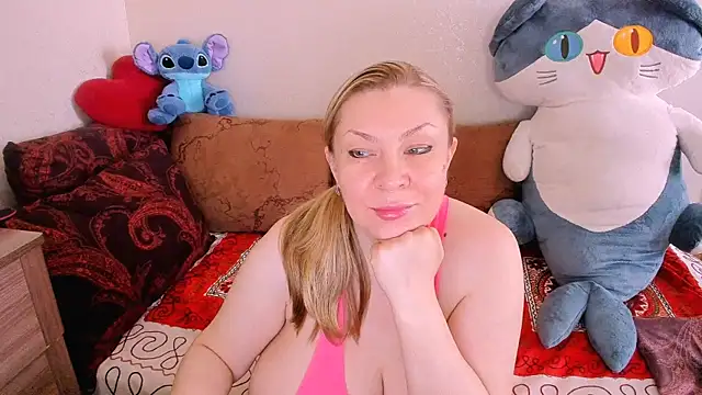Snapshot of KerryBlareX chatting on April 10, 2026, 10:55 am KerryBlareX online show from April 10, 2026, 10:55 am