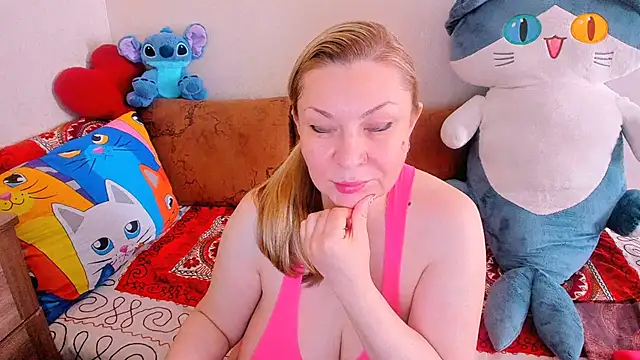Snapshot of KerryBlareX chatting on April 23, 2026, 11:16 am KerryBlareX online show from April 23, 2026, 11:16 am