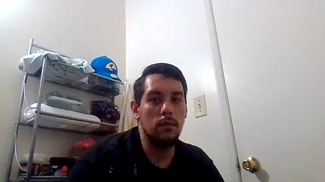 Snapshot of wevos8045 chatting on October 8, 2025, 4:25 am wevos8045 online show from October 8, 2025, 4:25 am