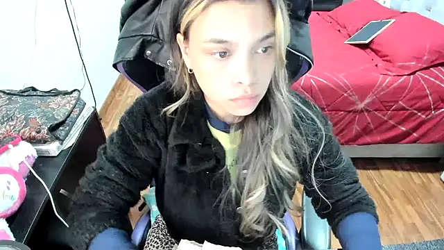 LuisaReyes 2911 online show from November 1, 2025, 1:34 am