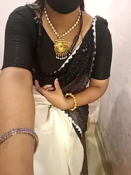 Mallu-Gayathri Arun online show from October 21, 2025, 5:51 am