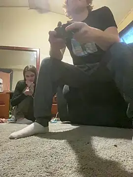 hottestcouplevaa online show from December 22, 2024, 1:11 pm