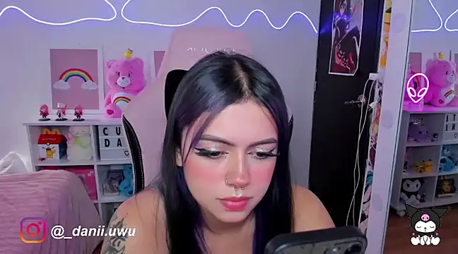 CuteDani  online show from February 5, 2025, 6:37 pm