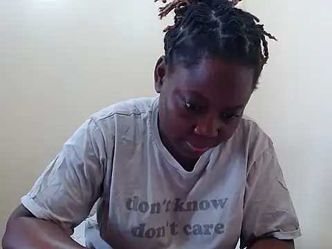 Snapshot of traper_1 chatting on February 10, 2026, 5:28 am traper 1 online show from February 10, 2026, 5:28 am