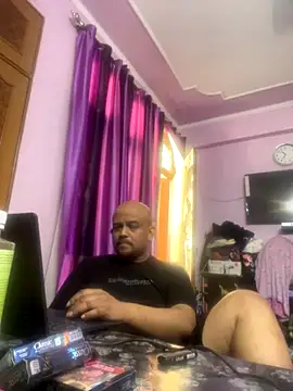 Dick 6inches online show from October 16, 2025, 5:05 am