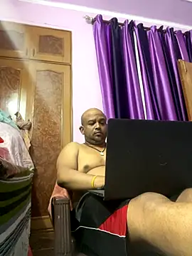 Dick 6inches online show from October 7, 2025, 1:28 am