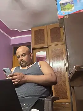 Dick 6inches online show from April 16, 2026, 1:56 pm