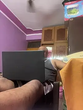 Dick 6inches online show from June 3, 2026, 4:57 am