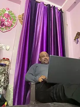 Dick 6inches online show from February 7, 2026, 3:47 am