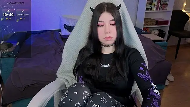 kellyharris online show from December 15, 2025, 12:22 pm