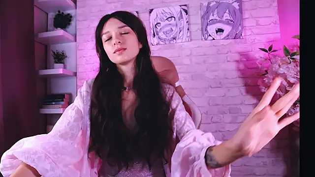 Snapshot of VivianLy_ chatting on November 4, 2025, 11:36 am VivianLy online show from November 4, 2025, 11:36 am