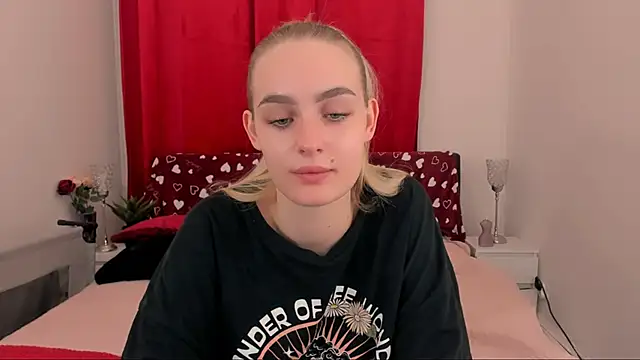 Snapshot of OliviaKisss chatting on January 29, 2025, 10:11 pm OliviaKisss online show from January 29, 2025, 10:11 pm