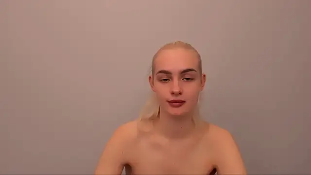 OliviaKisss online show from December 21, 2025, 9:04 pm