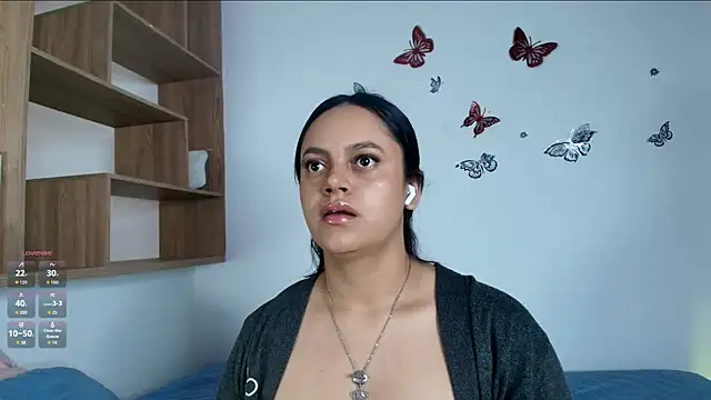 VICTORIABLACK xh online show from December 22, 2025, 11:54 am