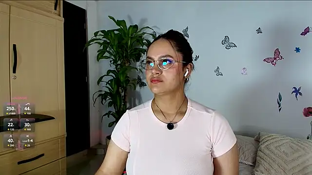 Snapshot of VICTORIABLACK_@xh chatting on June 1, 2026, 10:04 am VICTORIABLACK xh online show from June 1, 2026, 10:04 am