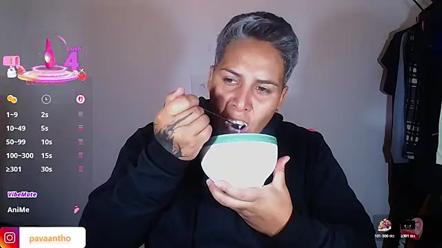 Snapshot of Yessi_rousse chatting on October 23, 2025, 11:47 pm Yessi rousse online show from October 23, 2025, 11:47 pm