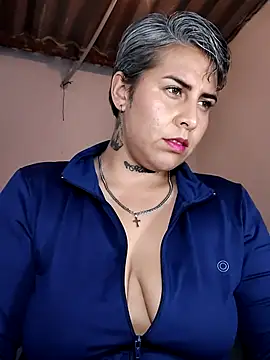 Yessi rousse online show from June 26, 2026, 9:53 pm