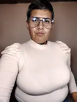 Yessi rousse online show from January 14, 2026, 9:51 pm