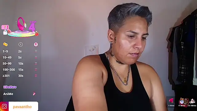 Snapshot of Yessi_rousse chatting on October 23, 2025, 2:32 am Yessi rousse online show from October 23, 2025, 2:32 am