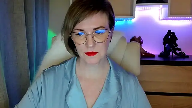 feliziaDesire online show from February 10, 2026, 7:02 pm