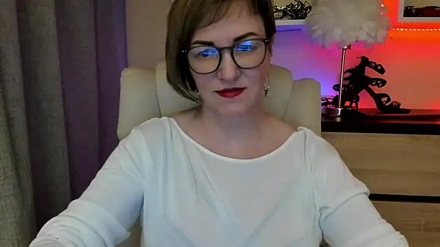 feliziaDesire online show from December 4, 2025, 8:08 pm