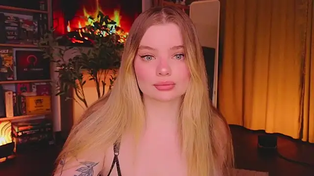 Hottie Jane online show from October 17, 2025, 6:43 pm