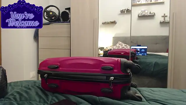 Snapshot of martachatte chatting on February 16, 2026, 8:40 pm martachatte online show from February 16, 2026, 8:40 pm