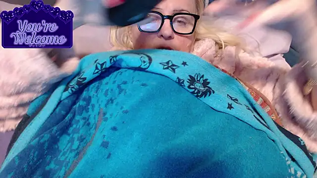 martachatte online show from March 4, 2026, 9:33 pm