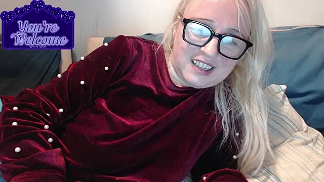 Snapshot of martachatte chatting on February 22, 2026, 9:05 pm martachatte online show from February 22, 2026, 9:05 pm