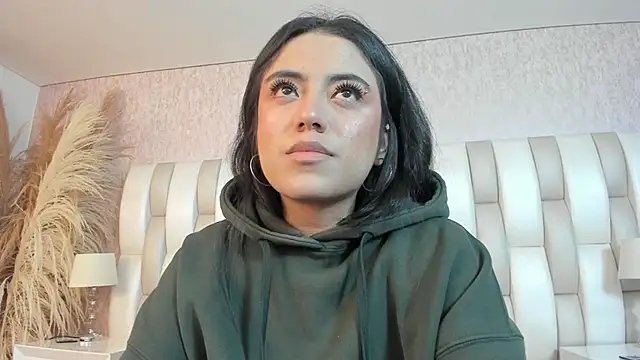 Rebeca jones online show from March 28, 2026, 12:06 pm