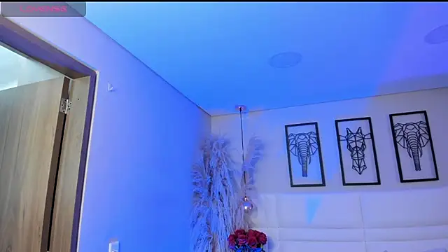 Rebeca jones online show from October 22, 2025, 12:26 pm