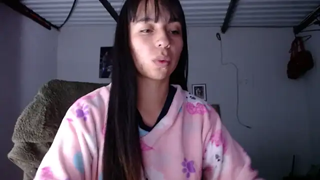 Snapshot of xx_nath_xx chatting on February 21, 2026, 2:35 am xx nath xx online show from February 21, 2026, 2:35 am