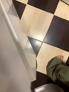 strange6696 online show from November 6, 2025, 11:47 am