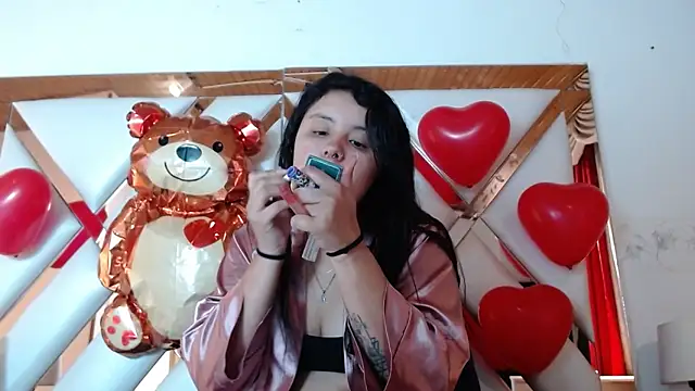 Snapshot of nathaly_low1 chatting on February 17, 2026, 12:57 pm nathaly low1 online show from February 17, 2026, 12:57 pm