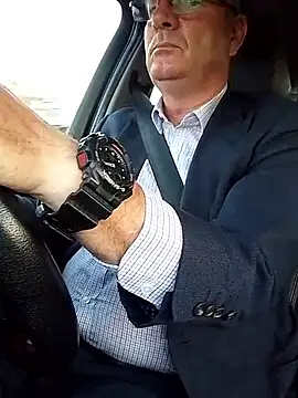 stiffandlubedxh online show from February 15, 2026, 8:08 pm