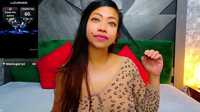 ElyaQuinn online show from October 21, 2025, 6:35 am