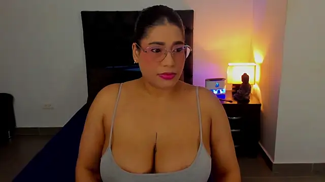 Jenny Carters online show from November 7, 2025, 12:59 am