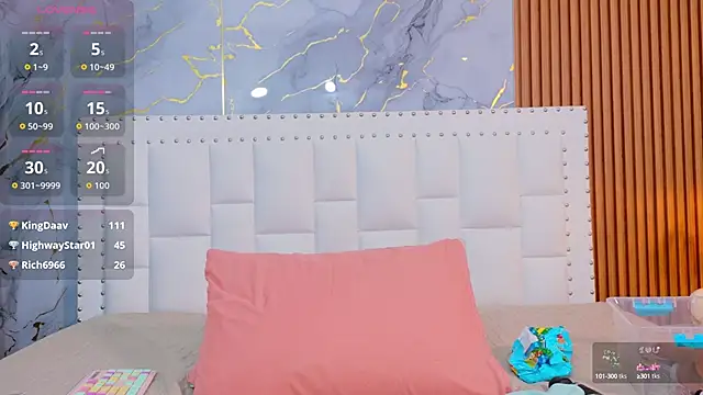 naughty ebonyy online show from October 9, 2025, 2:45 am