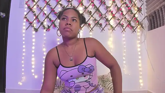 naughty ebonyy online show from April 18, 2026, 12:51 pm