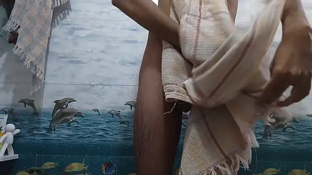 SkinnyTeeen online show from March 12, 2026, 6:39 am