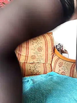 marilynecoquine online show from April 13, 2026, 12:09 pm