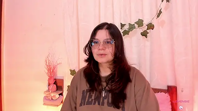 Mey moon online show from February 25, 2025, 5:30 pm