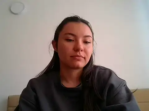  andygirl online show from September 24, 2025, 6:47 pm