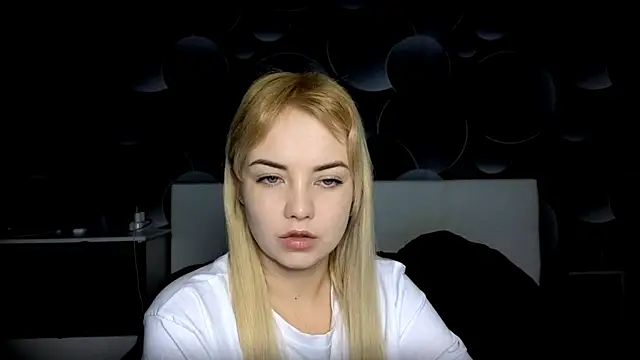 StephanieSweety online show from November 27, 2025, 11:43 am