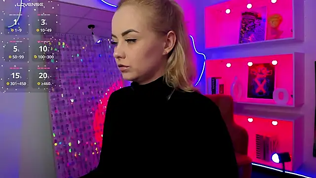 StephanieSweety online show from April 1, 2026, 5:54 pm