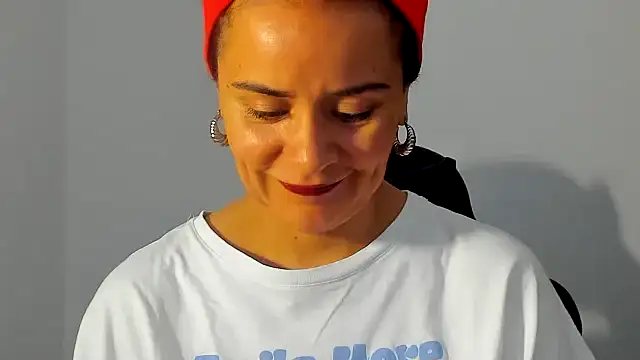 Sami Hotie1 online show from October 21, 2025, 7:24 pm