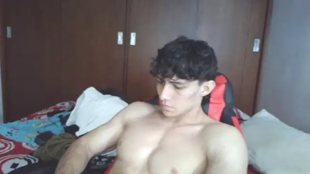 aresholland online show from November 6, 2025, 8:02 pm